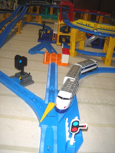 自動のりかえ同時発車レイアウトプロトタイプ自動ポイント1番.jpg